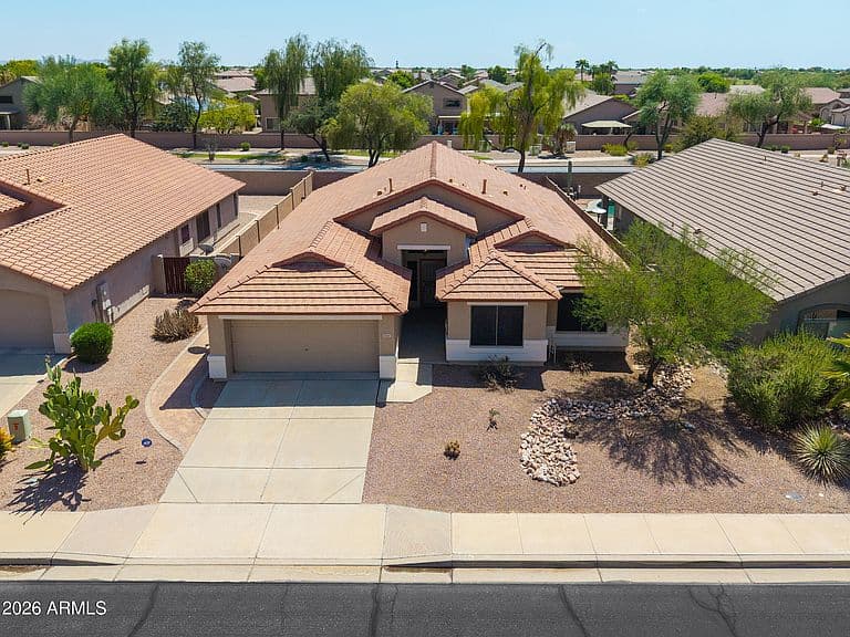 43415 W SUNLAND Drive photo 4