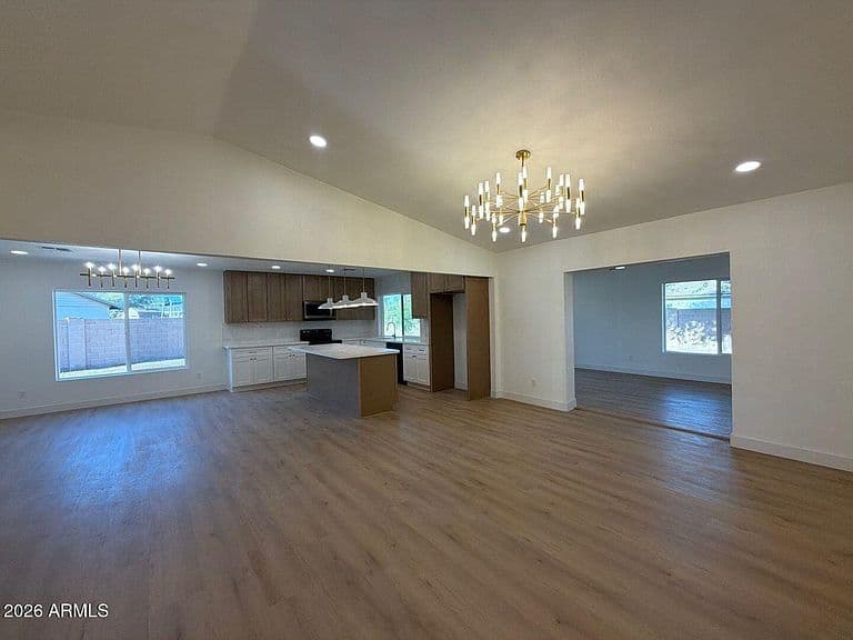 15015 N 23RD Avenue photo 4