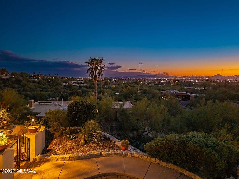 4602 N Paseo Pitiquito photo 5