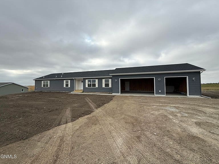 13074 Sandy St photo 1