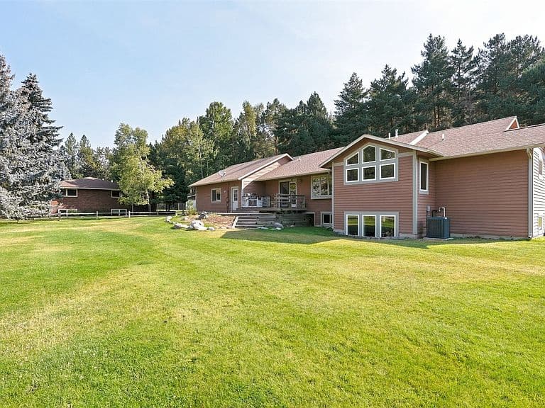 5005 Larch Ave photo 2