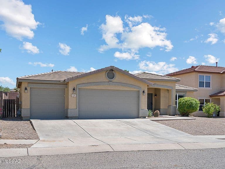 13368 E Almond Crest Dr photo 1