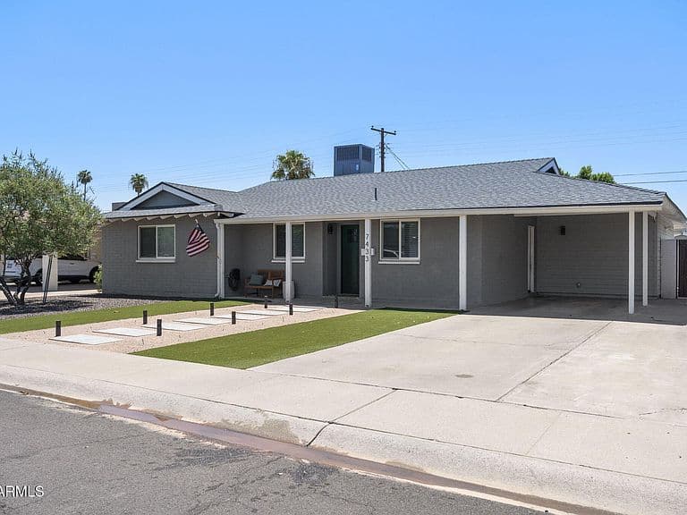 7433 E CAMBRIDGE Avenue photo 4