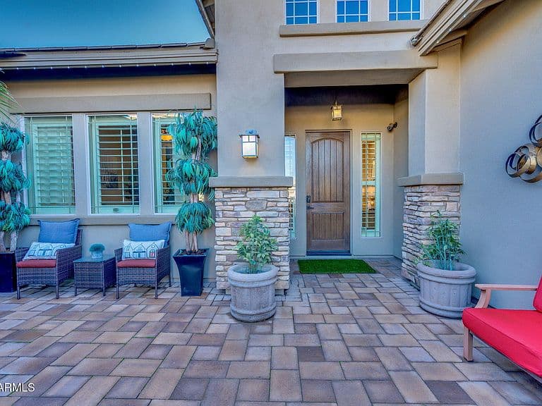 3781 E CHESTNUT Lane photo 5