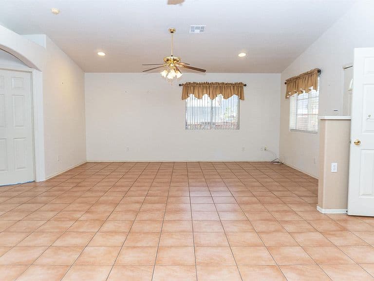 13664 E 52nd Dr photo 5