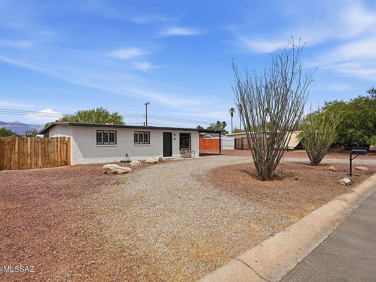 6417 E Calle Herculo photo 2