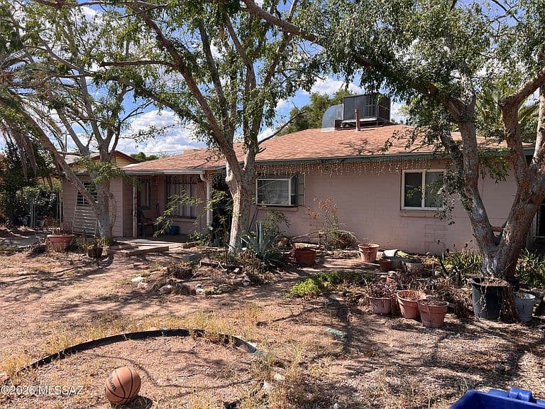 618 W Calle Castile photo 2