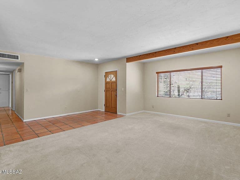 9070 E Kayenta Dr photo 5