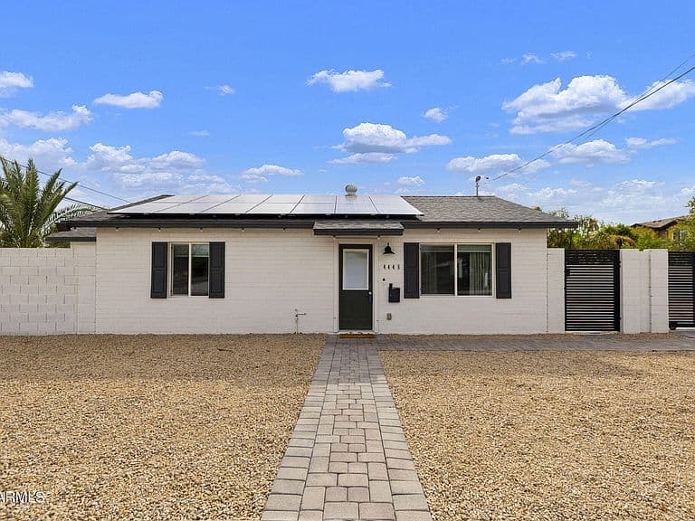 4445 N Longview Avenue photo 2