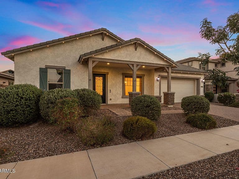 21171 E CARRIAGE Way photo 1