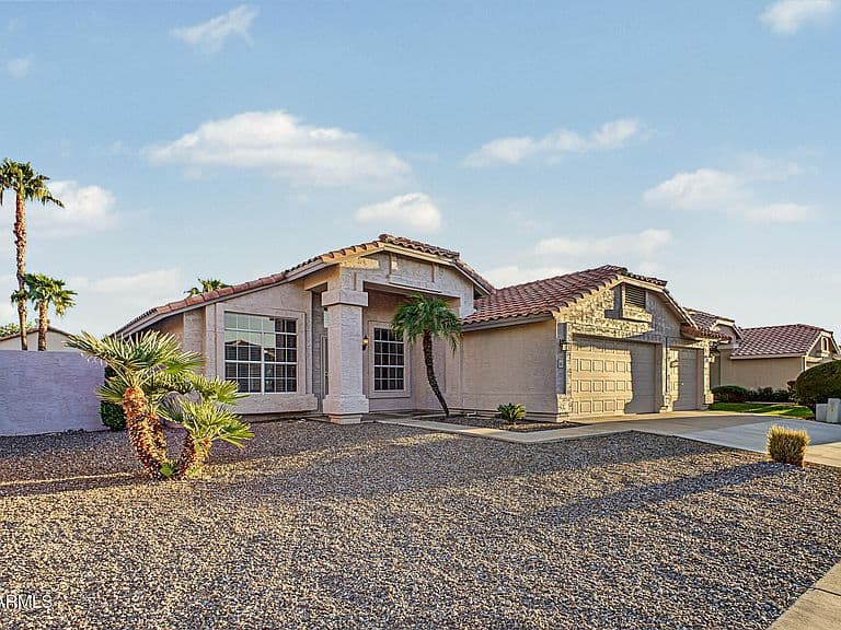 1651 W Springfield Way photo 4