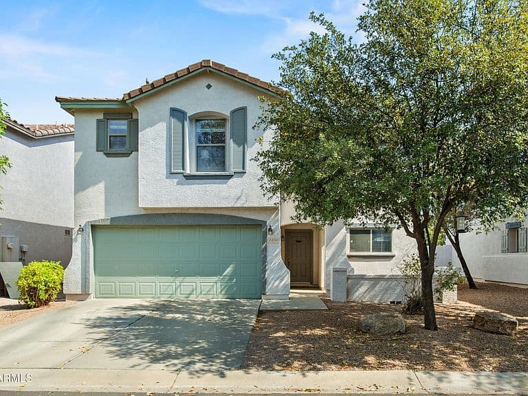 1256 E CLIFTON Avenue photo 1