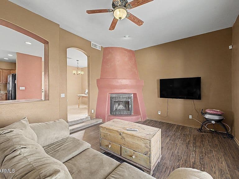 1418 W VIRGIL Drive photo 3