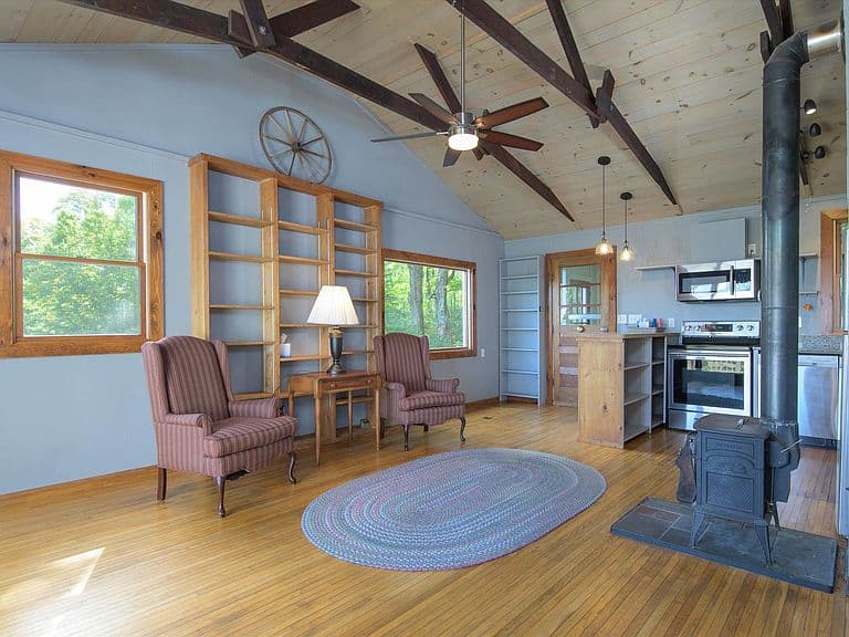 2506 Healdville Road photo 5