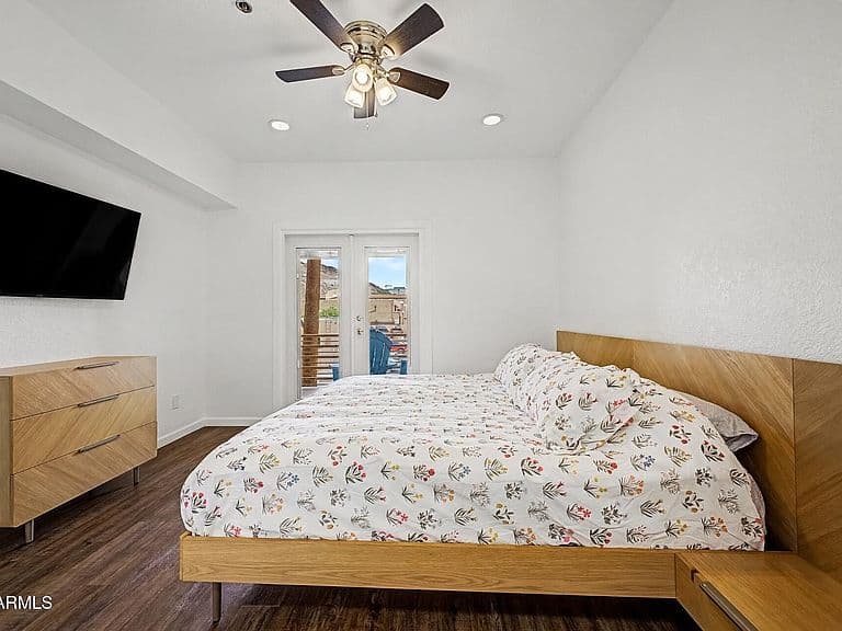 154 W 5TH Street #115 photo 3