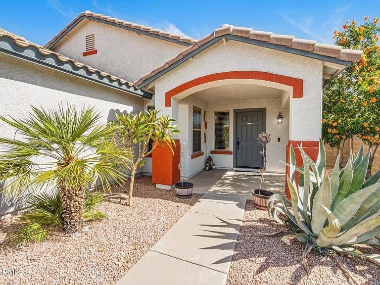 750 W CORRIENTE Court photo 3