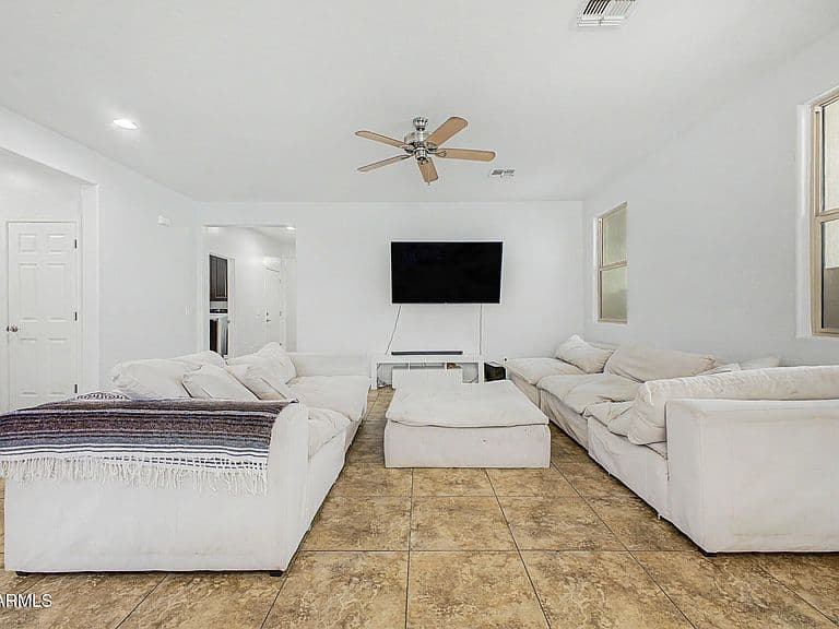 44395 W Bailey Drive photo 5