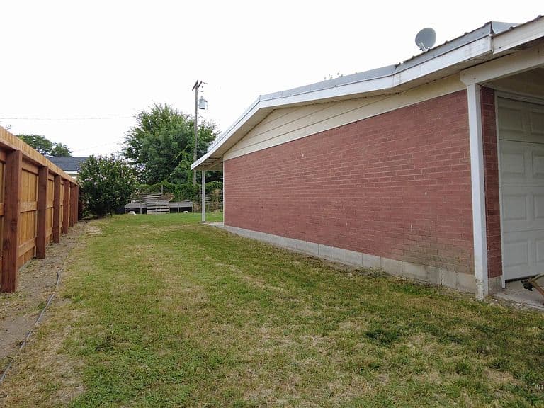 506 Freeman Way photo 4