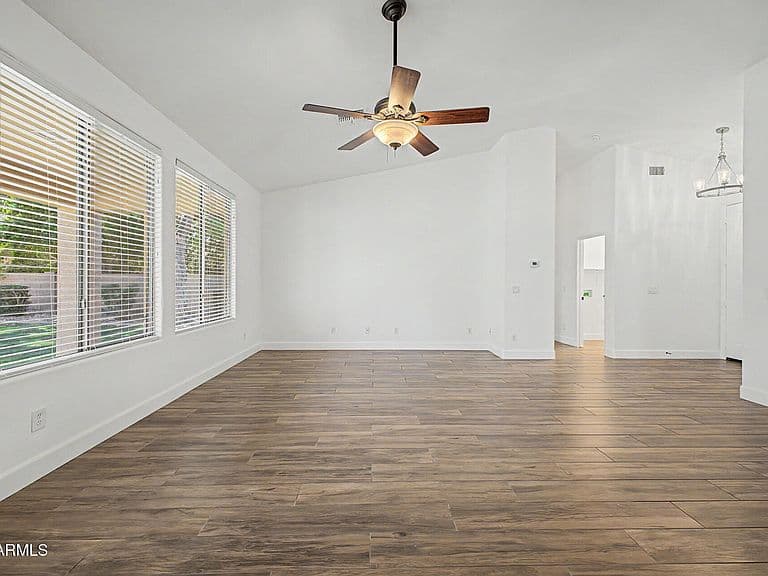 11217 N 157TH Avenue photo 5