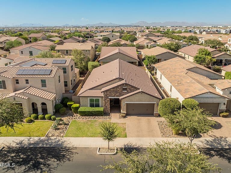 9748 E THEIA Drive photo 2