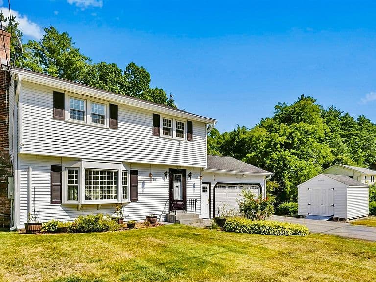 36 Cheyenne Drive photo 1