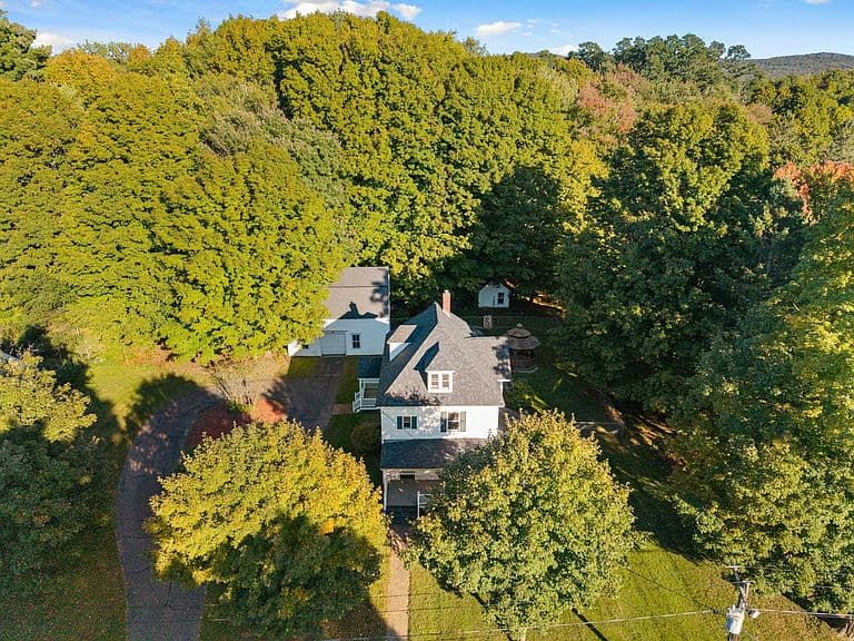17 Maplewood Avenue photo 2