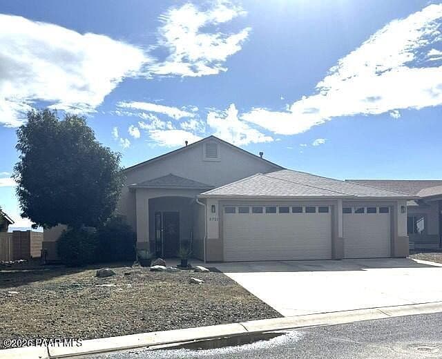 5721 N Bronco Ln photo 1