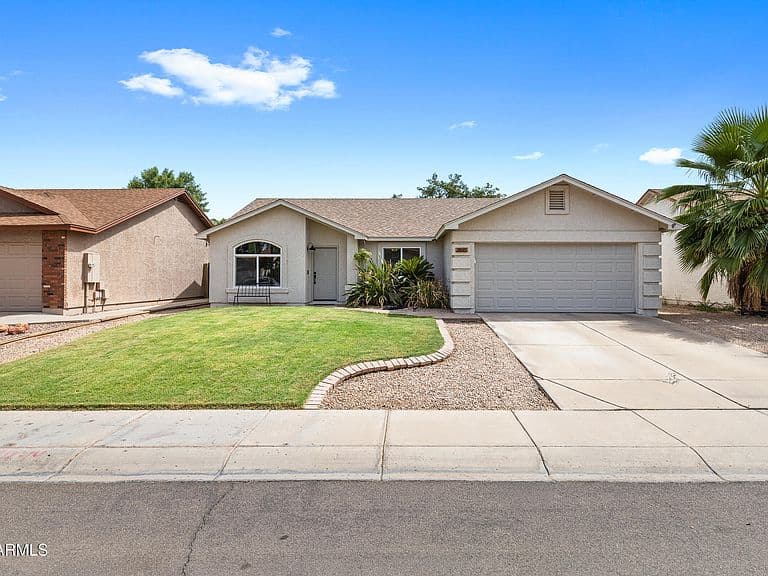 2063 E RANCH Court photo 1