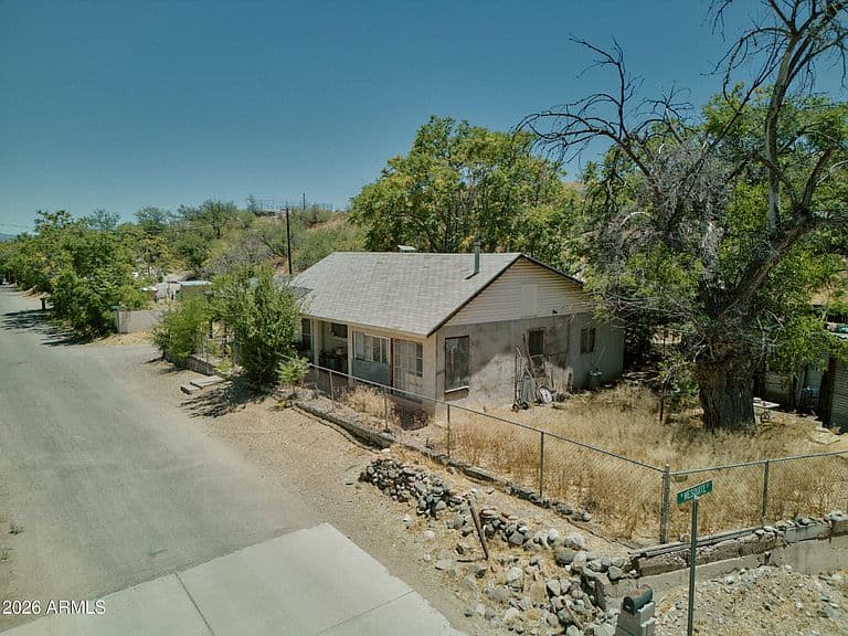 217 W PINAL Street photo 1