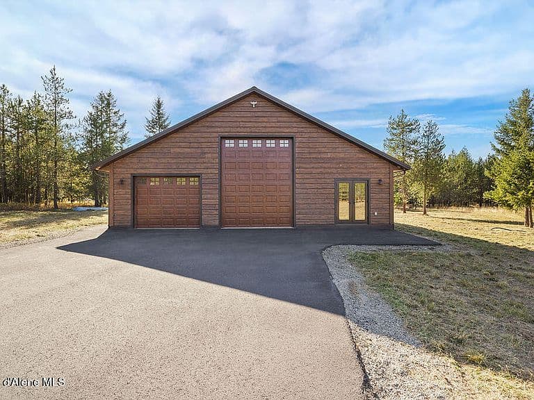 228 Cardinal Ln photo 5