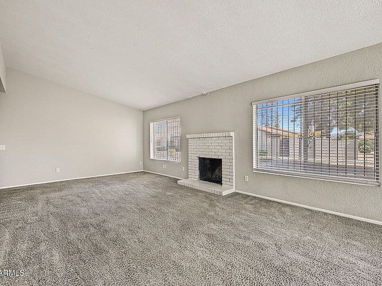 15215 N 25TH Drive #4 photo 1