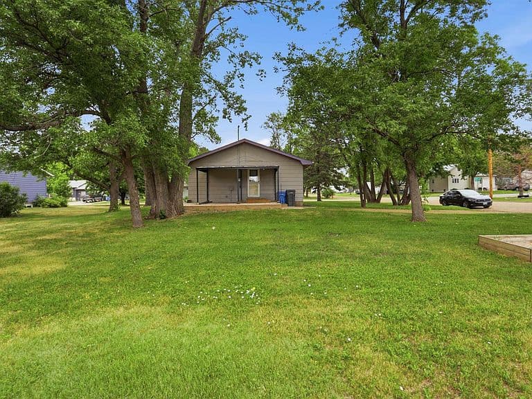 401 W Jefferson Ave photo 4