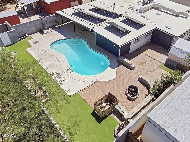 8211 E Nicaragua Dr photo 3