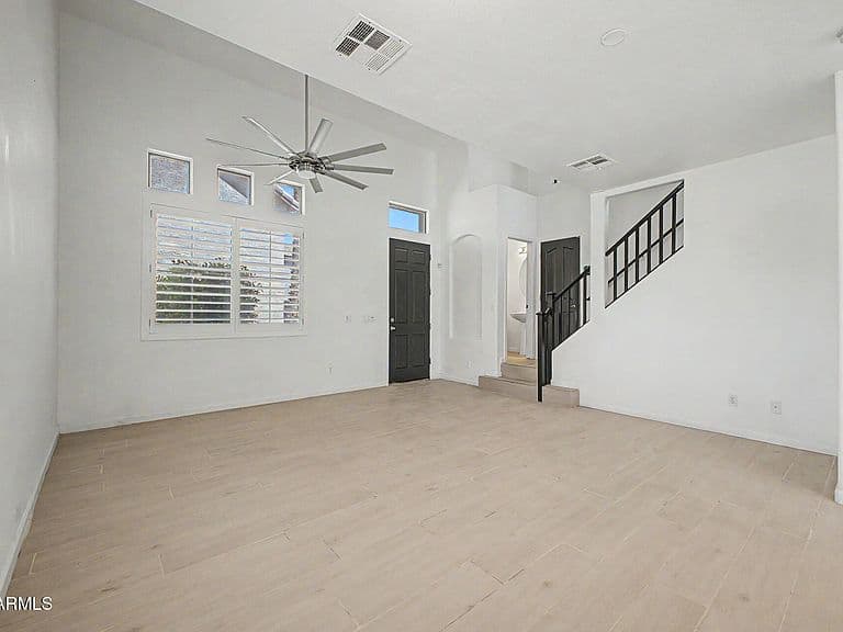 14365 W LEXINGTON Avenue photo 5