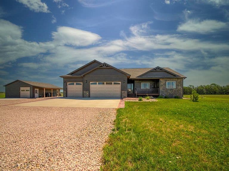 16564 Red Cedar Rd photo 2