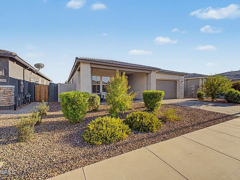 11303 E UTAH Avenue photo 3