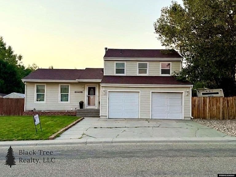 4421 S Ash St photo 1