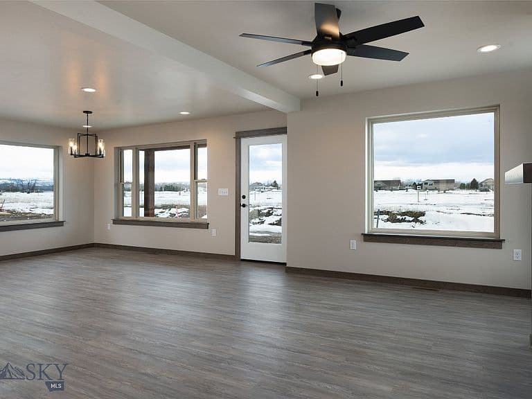 61 Canvasback Ave photo 3