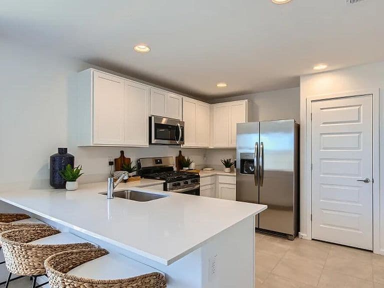36085 W MEDITERRANEAN Way photo 4