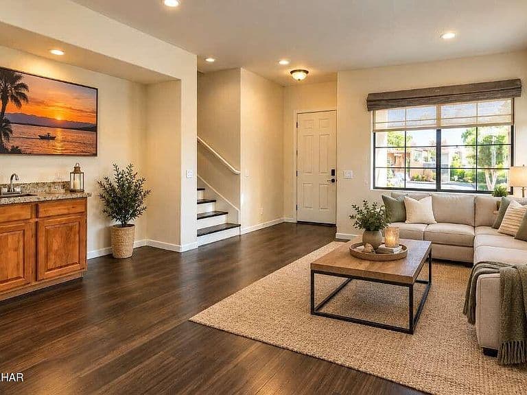 1090 Richey Cir photo 3