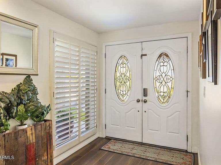 221 W Sweetwater Ave photo 5