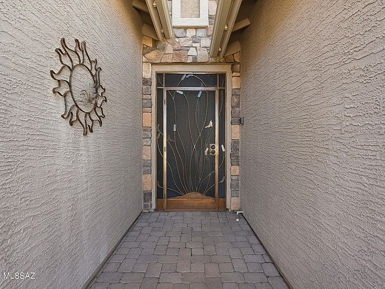 2292 E Skywalker Way photo 3
