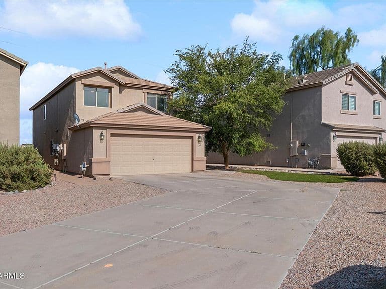 22455 N DAVIS Way photo 2