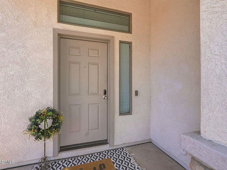 11001 W RIO VISTA Lane photo 3