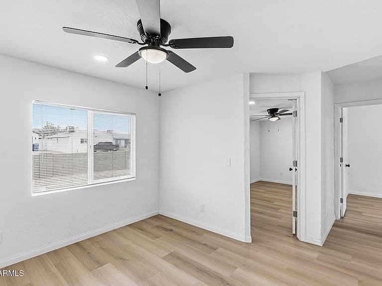 2750 E WIER Avenue photo 5