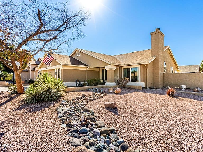 19808 N 44th Dr photo 1