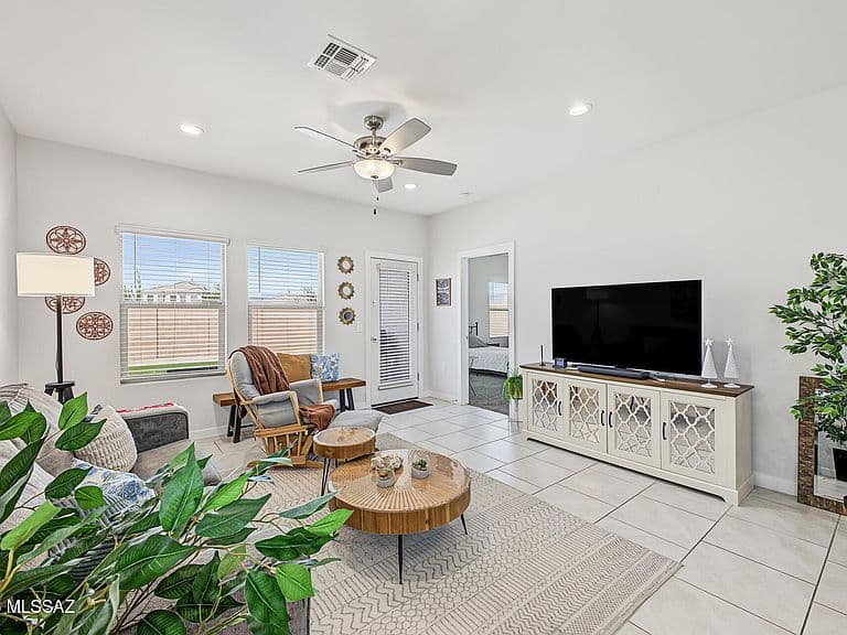 12863 E Joffroy Dr photo 4