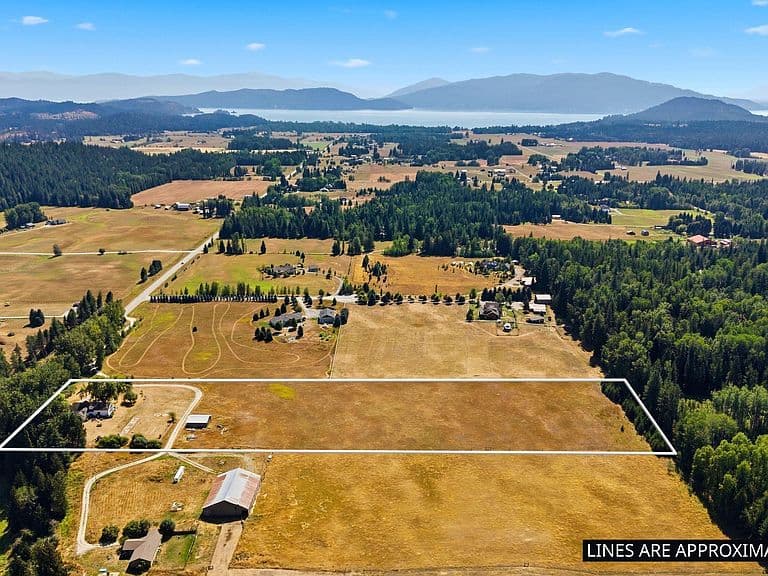 101 Farmer Dr photo 2