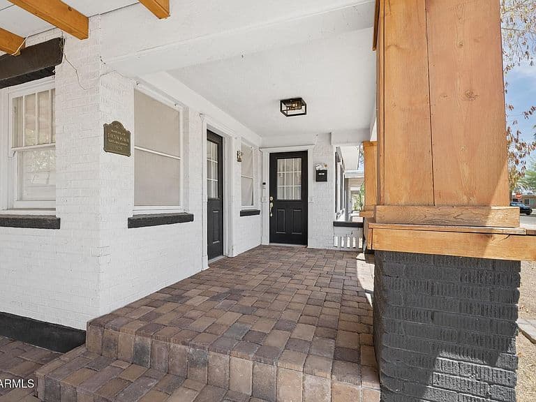 2238 N DAYTON Street photo 2