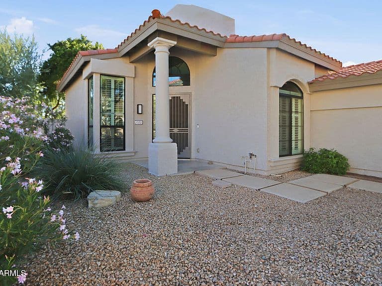 1531 E Winged Foot Road photo 3